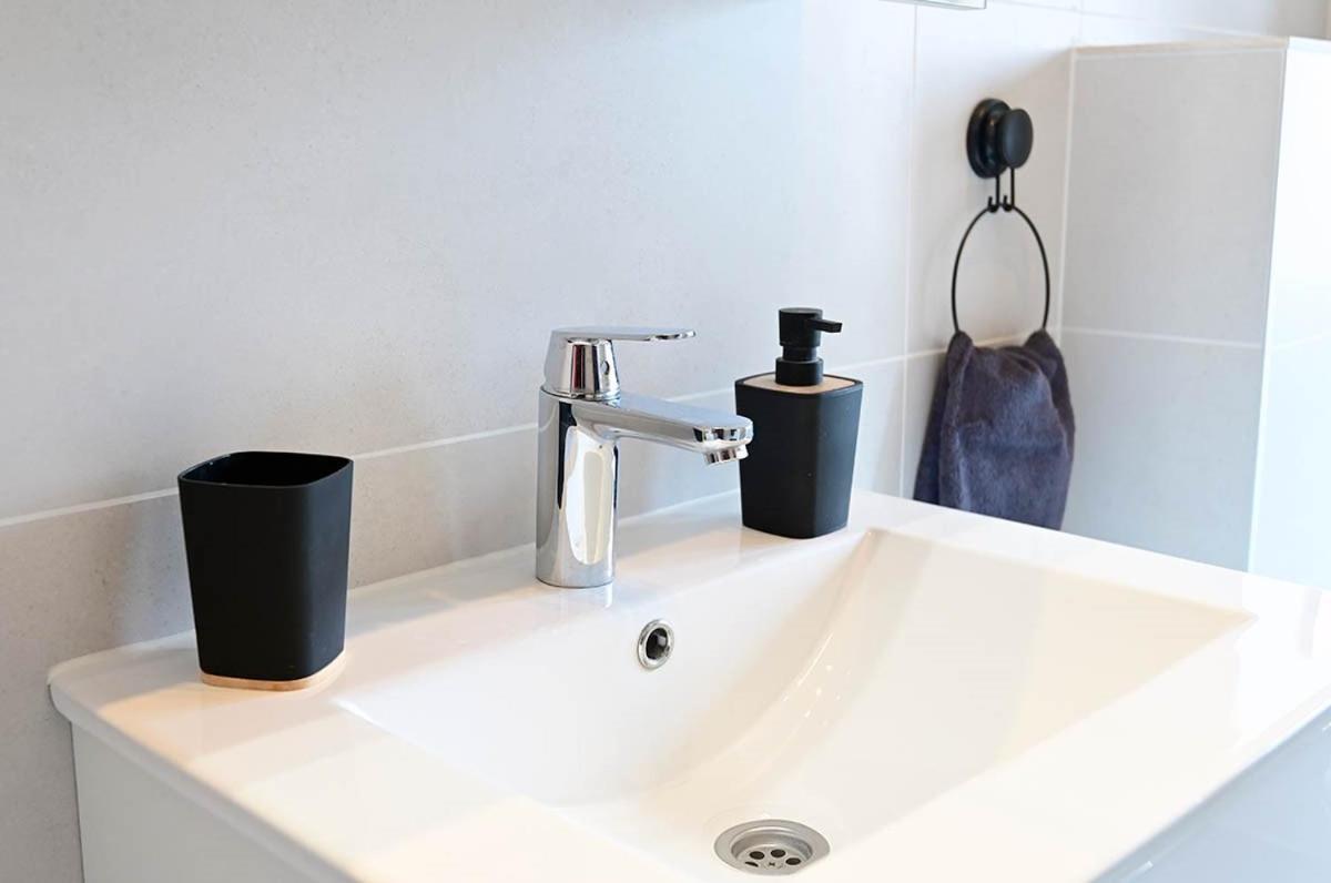 Apartment D & Studio L Dobrinj 외부 사진