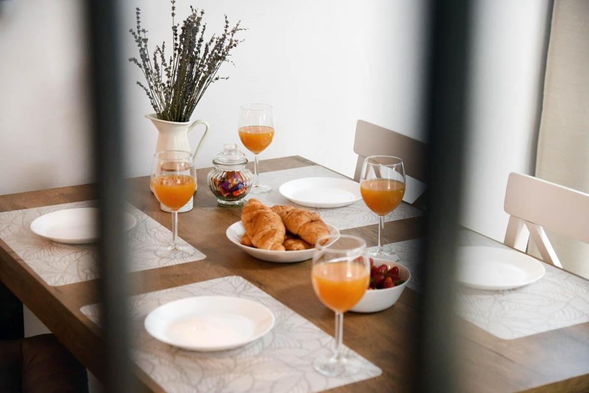 Apartment D & Studio L Dobrinj 외부 사진