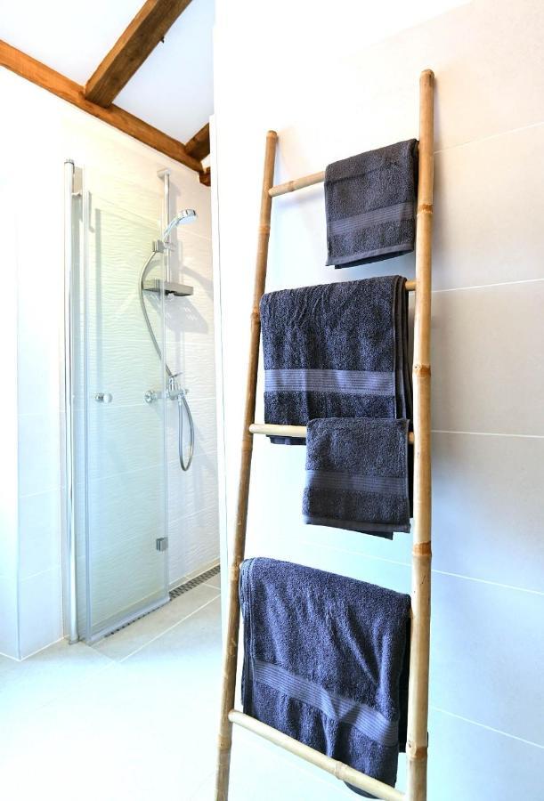 Apartment D & Studio L Dobrinj 외부 사진